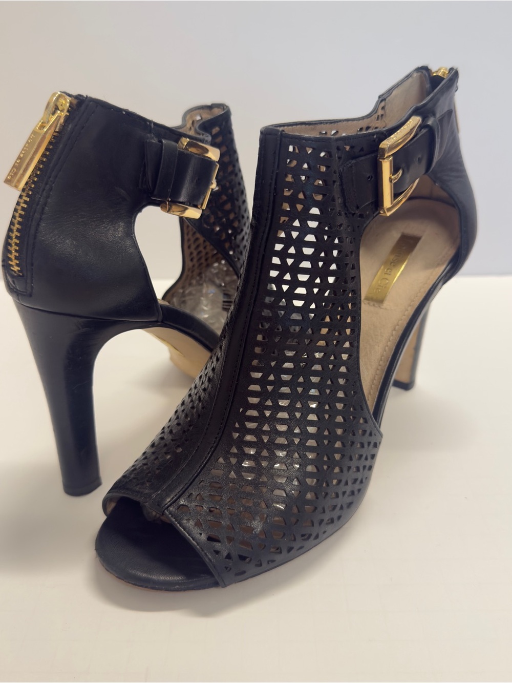 Louise et Cie Olivia 2 Black Perforated Leather Peep Toe Heels 8.5